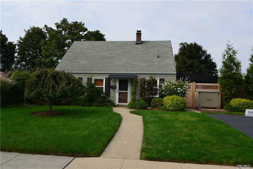 #1 photo, 30 Vista Lane, Levittown , NY 11756