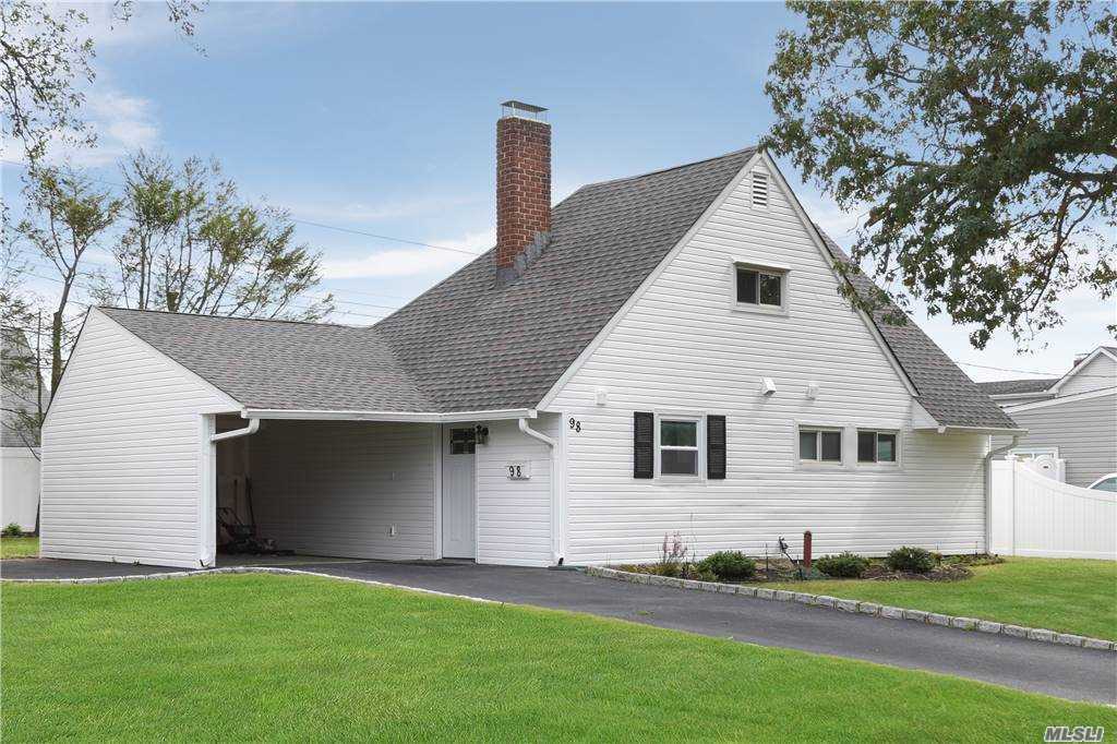 #1 photo, 98 Springtime Lane Lane, Levittown , NY 11756