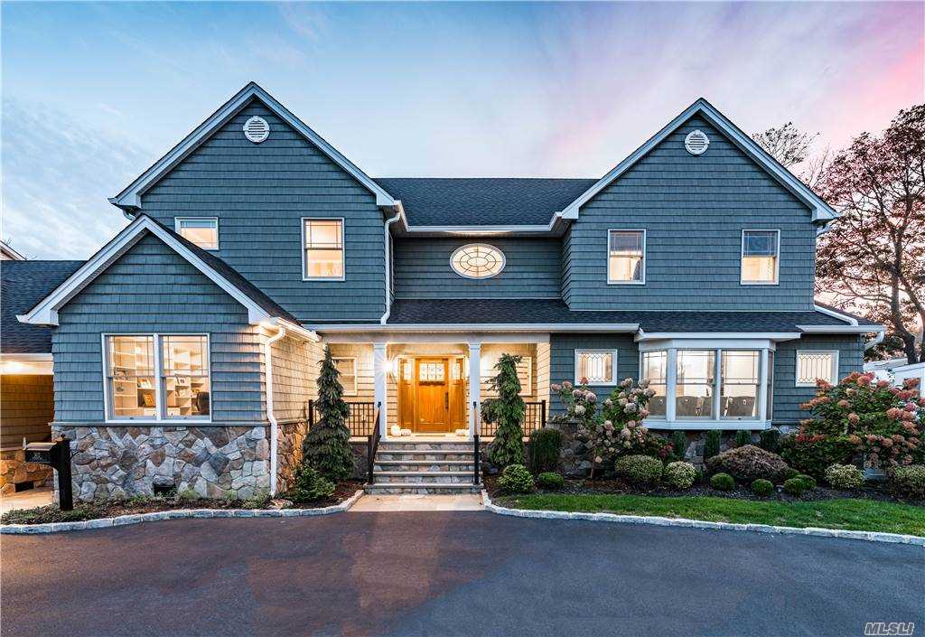 #1 photo, 302 Wynsum Avenue, Merrick , NY 11566