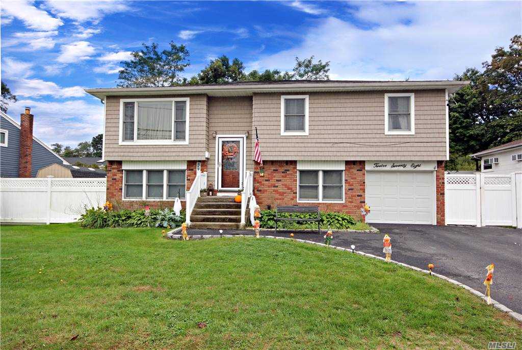 #1 photo, 1278 America Avenue, מחוז סאפוק West Babylon , NY 11704