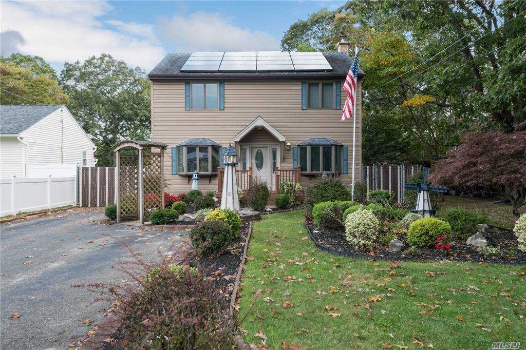 #1 photo, 17 Victory Avenue, Shirley , NY 11967
