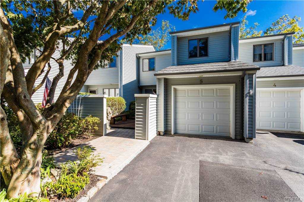 #1 photo, 5 Bull Calf Lane, Centerport , NY 11721