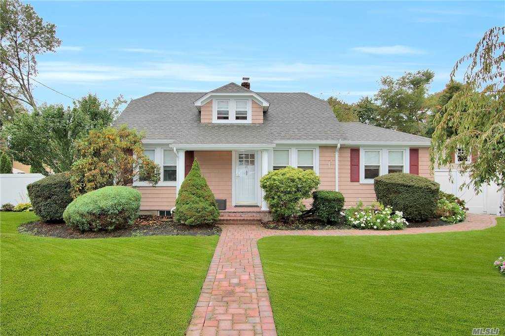 #1 photo, 35 Beverly Road, サフォーク郡 Huntington Station , NY 11746