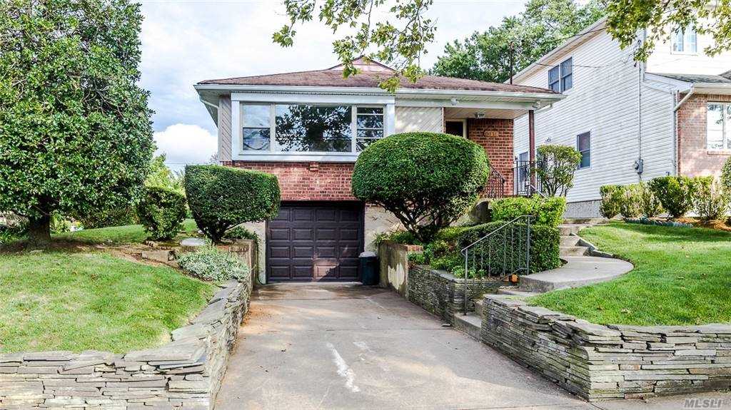 #1 photo, 250-64 42nd Avenue, Little Neck , NY 11363