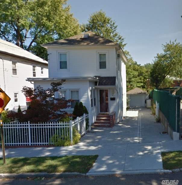 #1 photo, 70-17 168th Street, Fresh Meadows , NY 11365