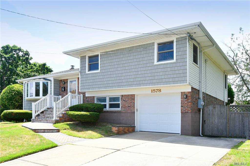 #1 photo, 1578 Peapond Road, नासाउ काउंटी North Bellmore , NY 11710