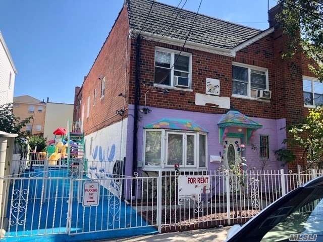 #1 photo, 50-55 67th Street, クイーンズ区 Flushing , NY 11377