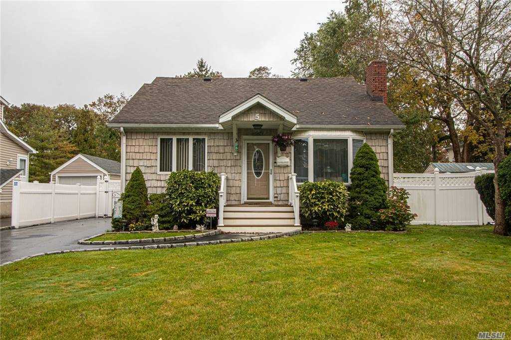 #1 photo, 5 Washington Avenue, Саффолк ‖ East Islip , NY 11730