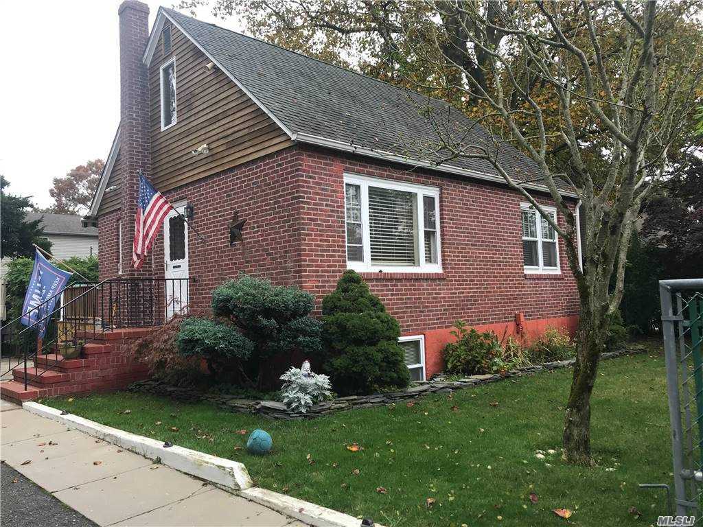 #1 photo, 9 Dressel Drive, سوفولك Mastic , NY 11950