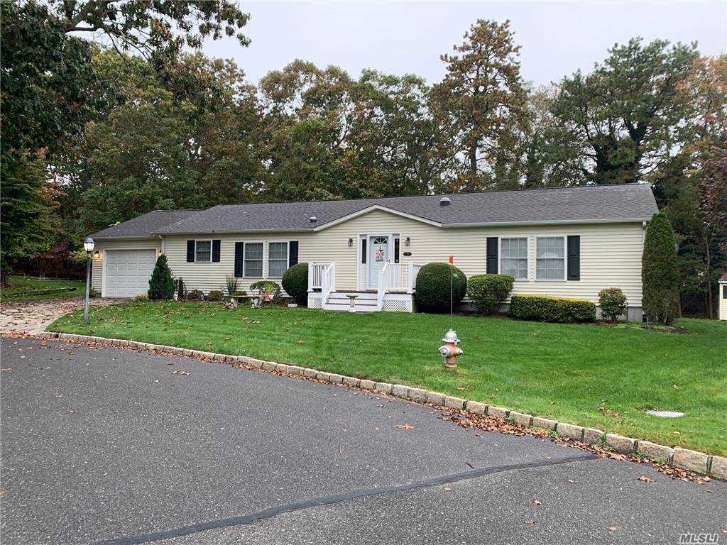 #1 photo, 1407-204 Middle Road, Calverton , NY 11933