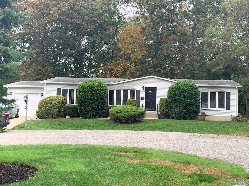 #1 photo, 1407-149 Middle Road, Calverton , NY 11933