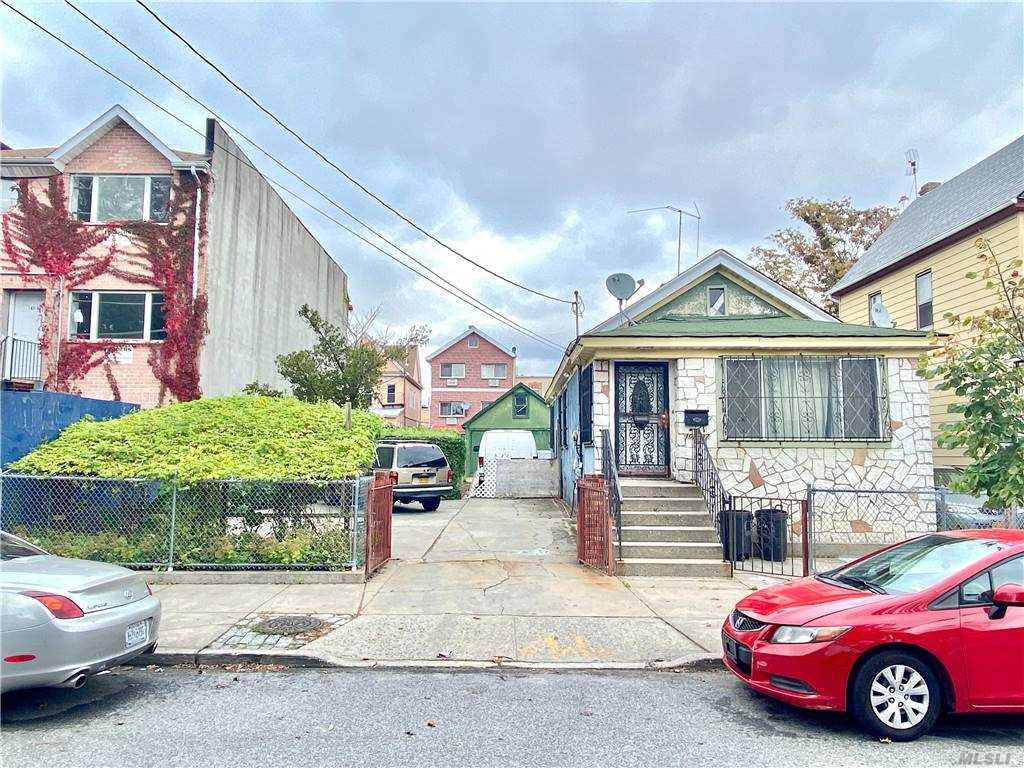 #1 photo, 107-37 155th Street, كوينز Jamaica , NY 11433