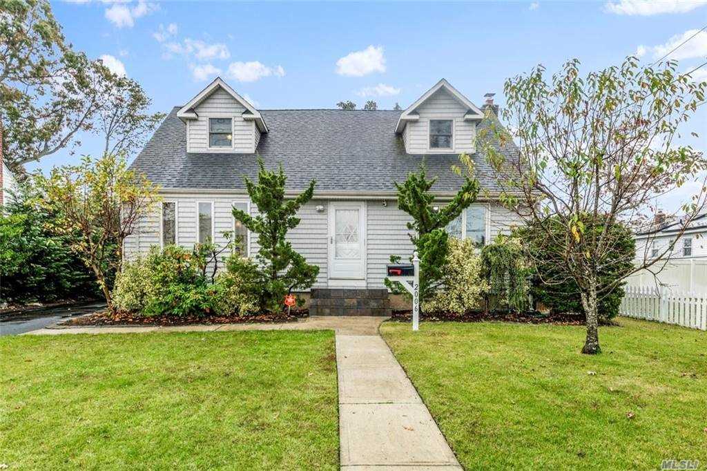 #1 photo, 2006 Ennabrock Road, North Bellmore , NY 11710