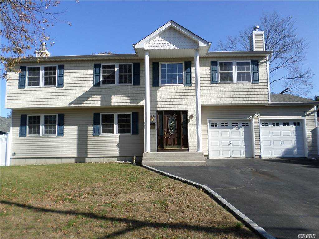 #1 photo, 207 2nd Avenue, West Babylon , NY 11704
