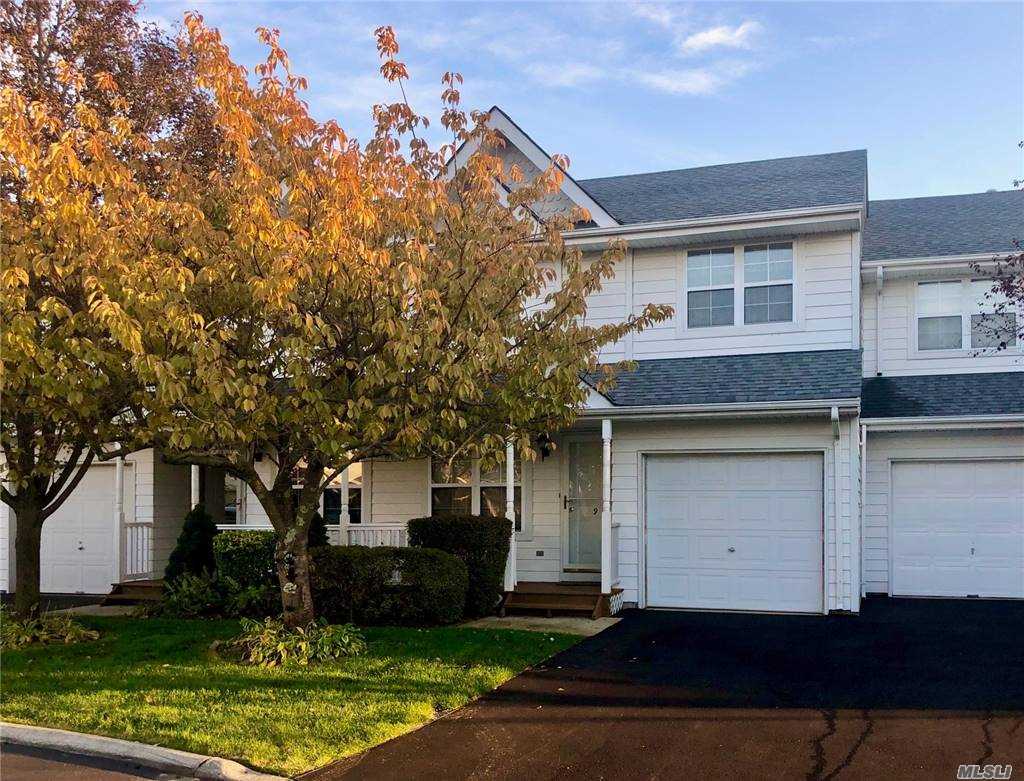 #1 photo, 9 Clubhouse Circle, Central Islip , NY 11722