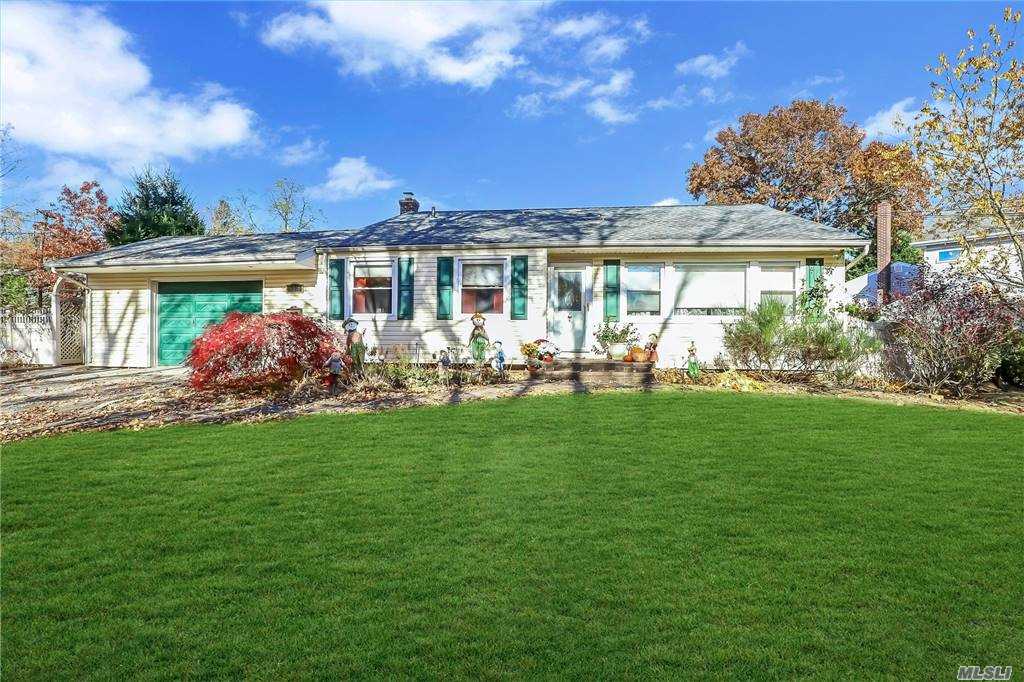 #1 photo, 3 Berry Court, サフォーク郡 South Huntington , NY 11746