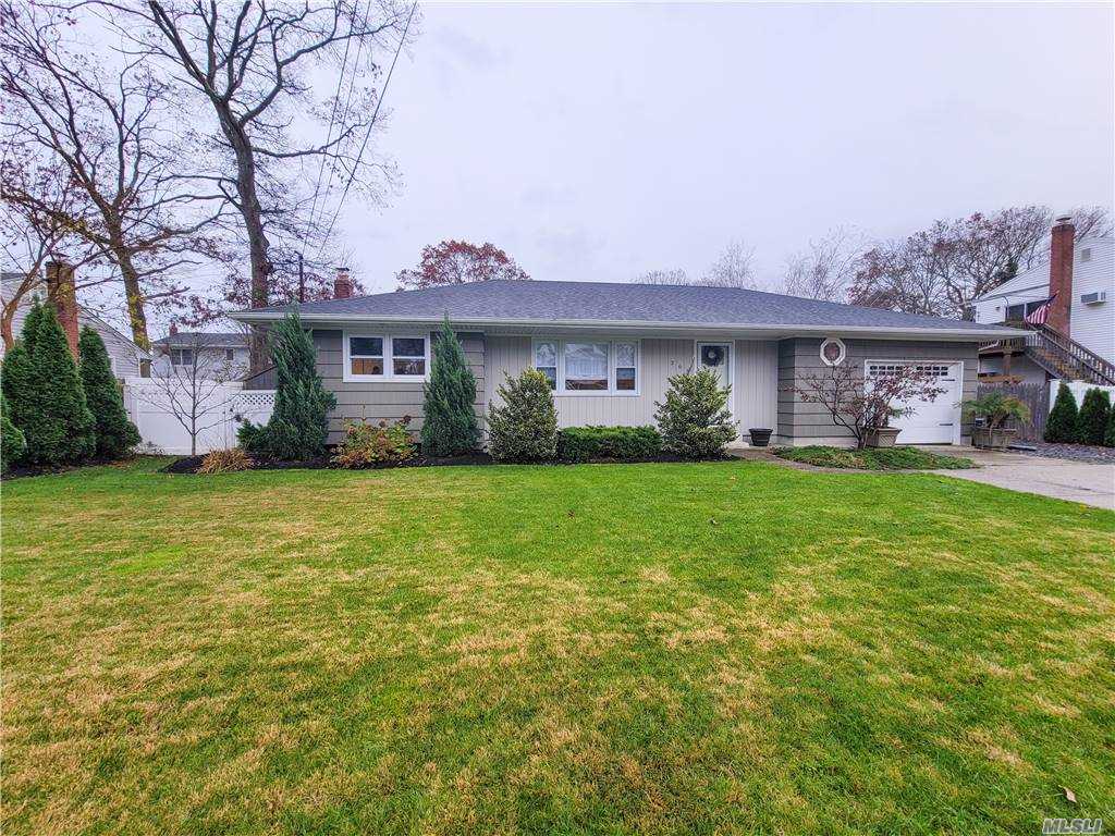 #1 photo, 364 Grace Street, Holbrook , NY 11741