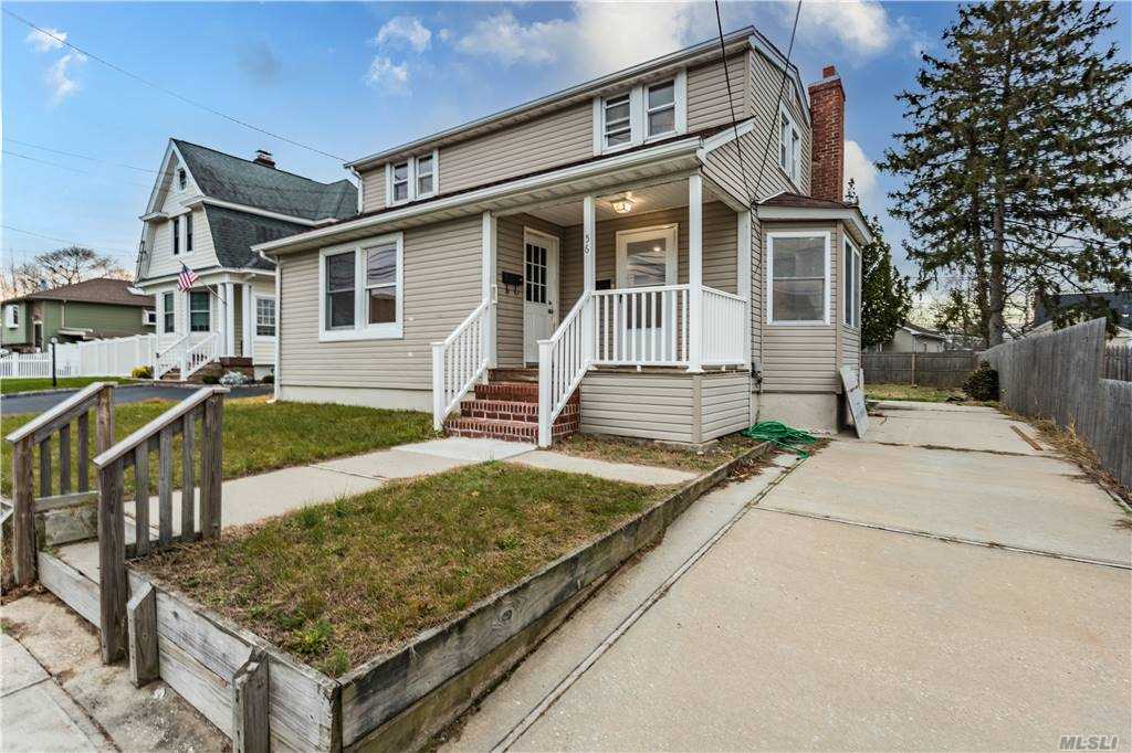 #1 photo, 56 Bristol Street, 東長島 Lindenhurst , NY 11757