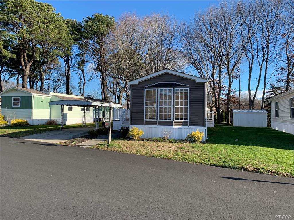 #1 photo, 1661-294 Old Country Road, Riverhead , NY 11901