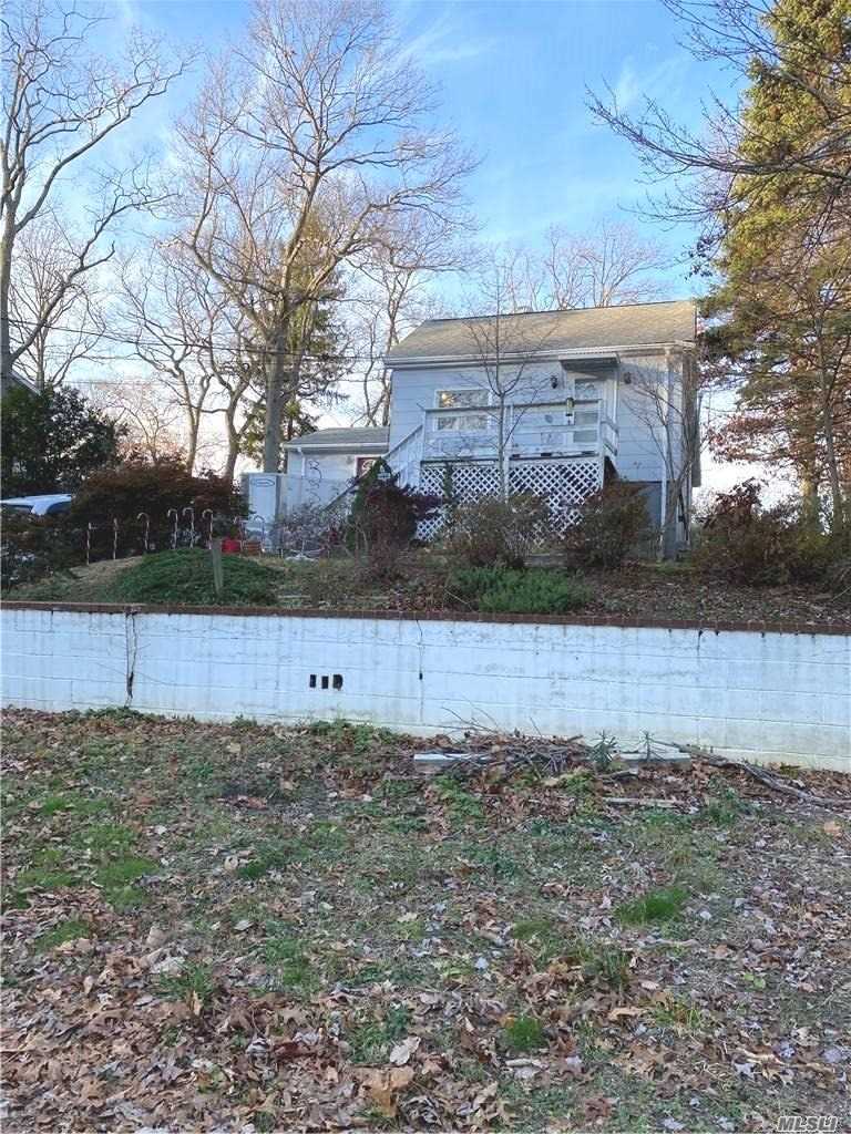 #1 photo, 33 Rosedale Road, Sound Beach , NY 11789