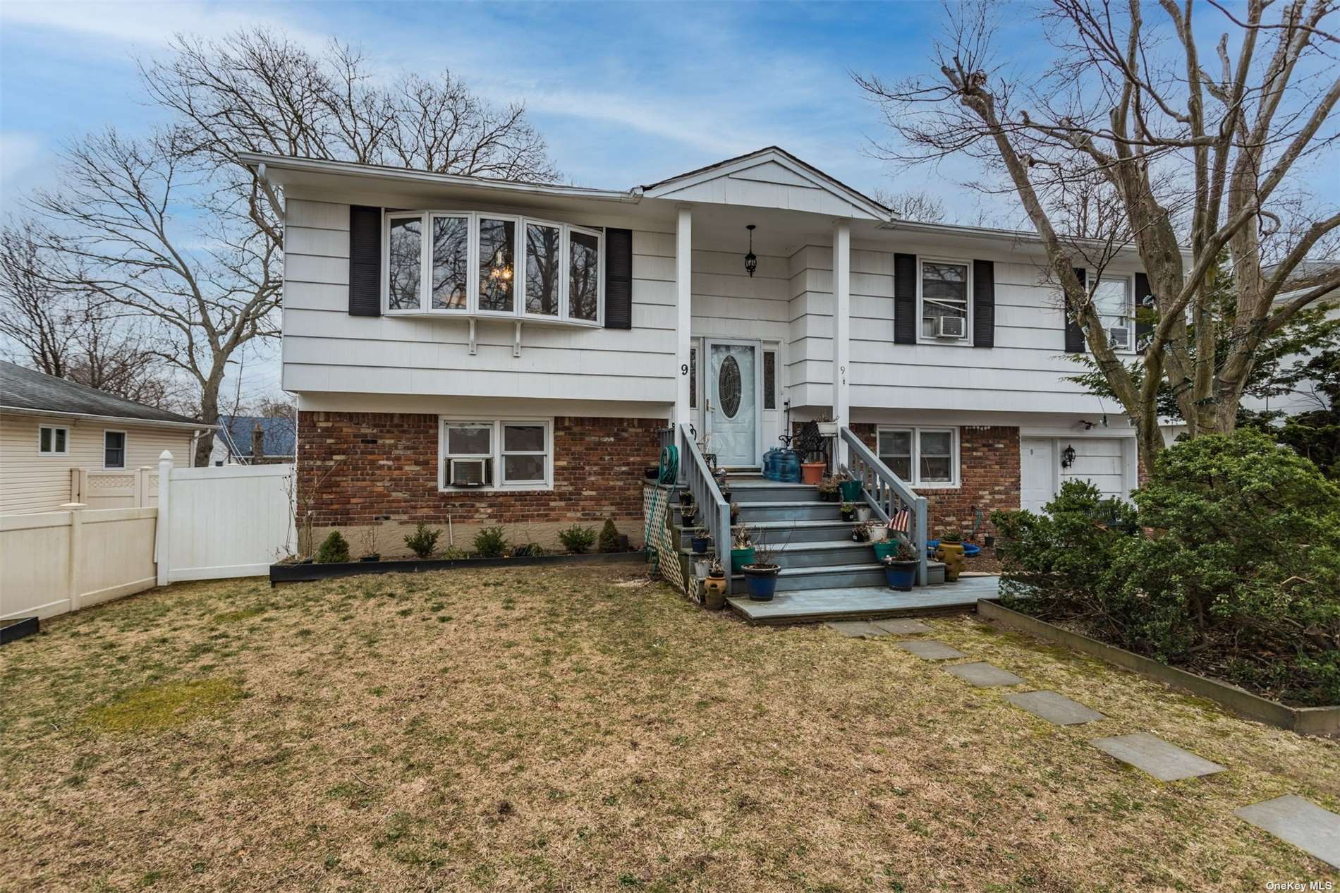 #1 photo, 9 Homesite Court, Huntington , NY 11743