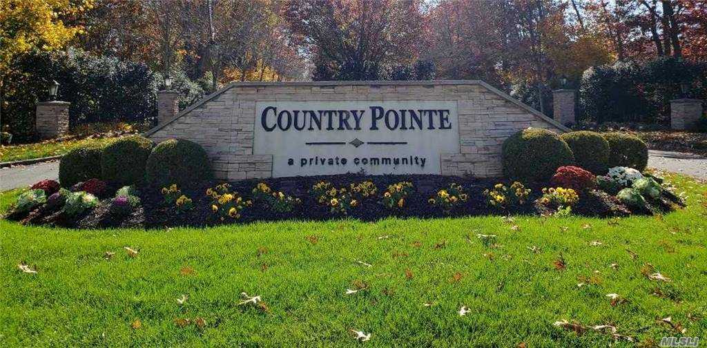 #1 photo, 2 Halley Court, サフォーク郡 Nesconset , NY 11767