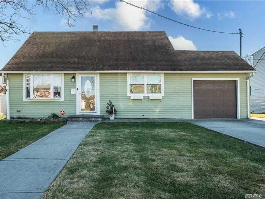 #1 photo, 379 Evans Avenue, 长岛 Oceanside , NY 11572