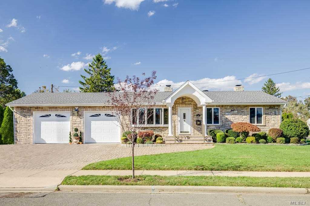 #1 photo, 149 Myers Avenue, ناسو Hicksville , NY 11801