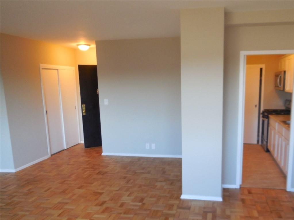 #7 photo, 3 Fordham Hill Oval, Bronx , NY 10468