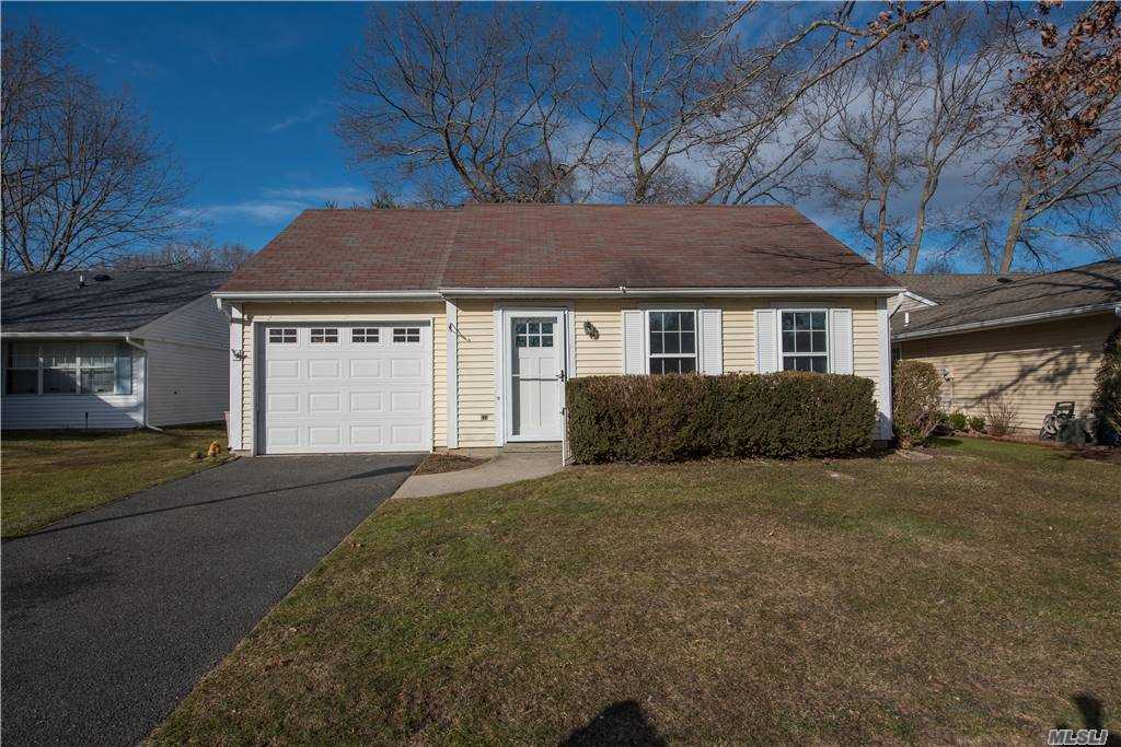 #1 photo, 344 Edinburgh Drive, Ridge , NY 11961