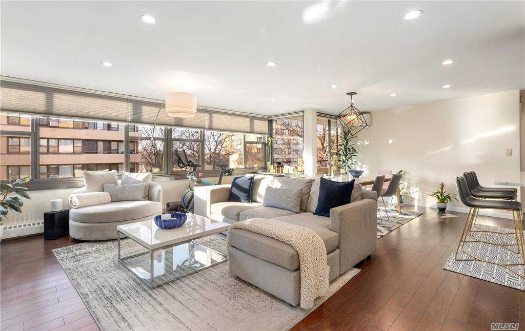 #1 photo, 162-40 9th Avenue, Куинс ‖ Whitestone , NY 11357