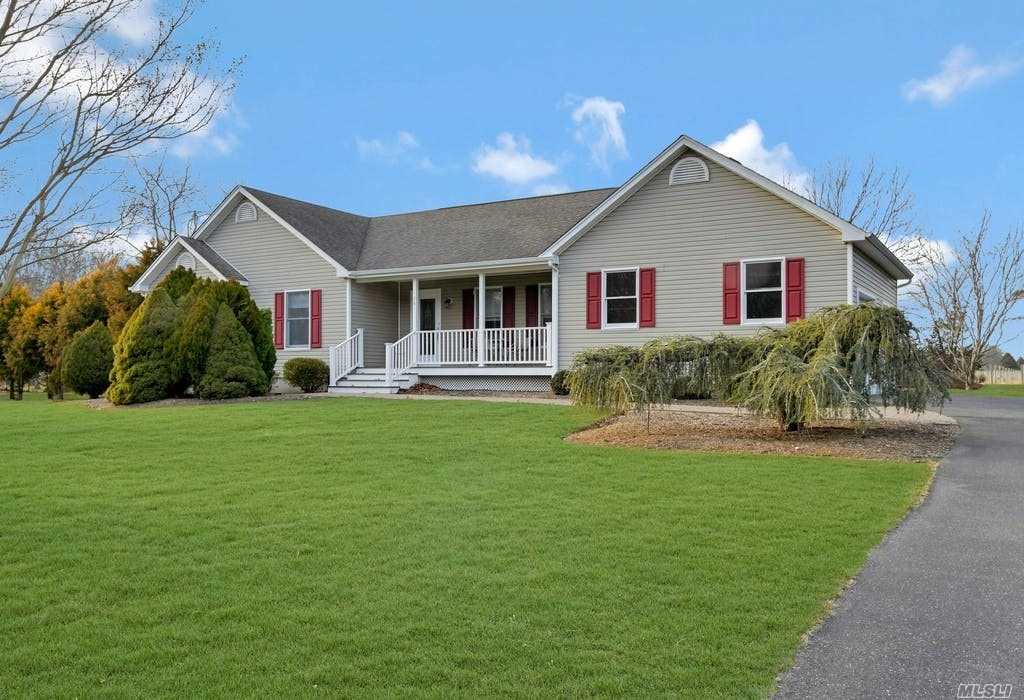 #1 photo, 26 Stoll Drive, सफ़ोक काउंटी Jamesport , NY 11947