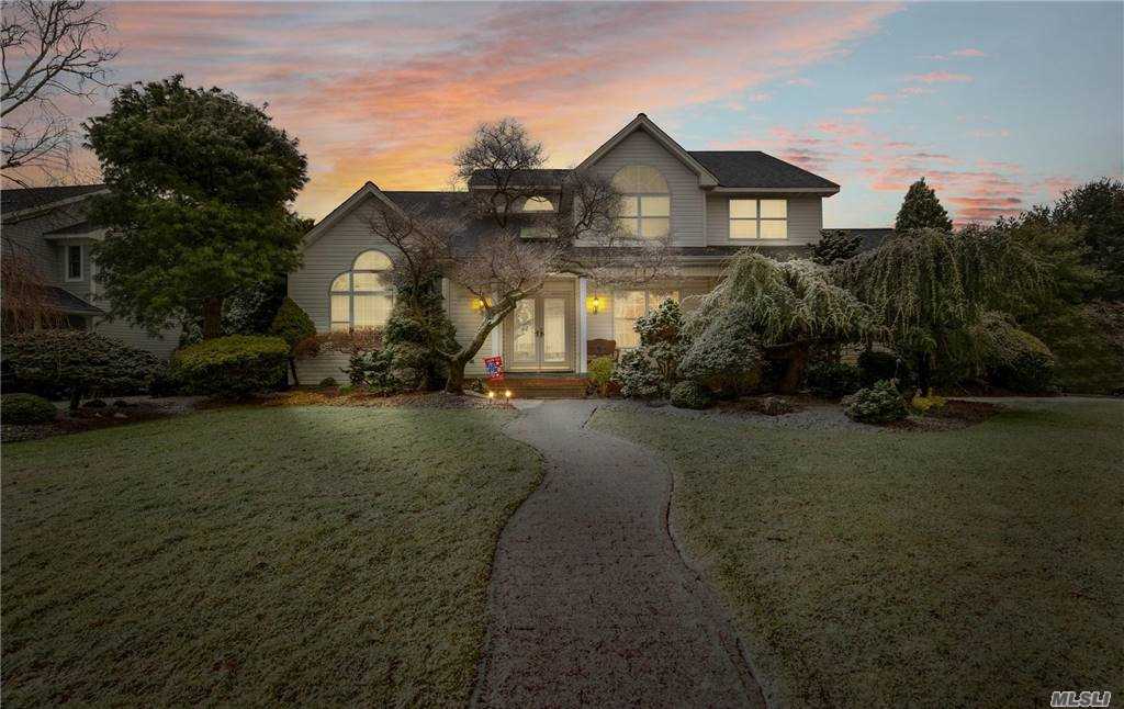 #1 photo, 1 Tecumseh Court, Commack , NY 11725