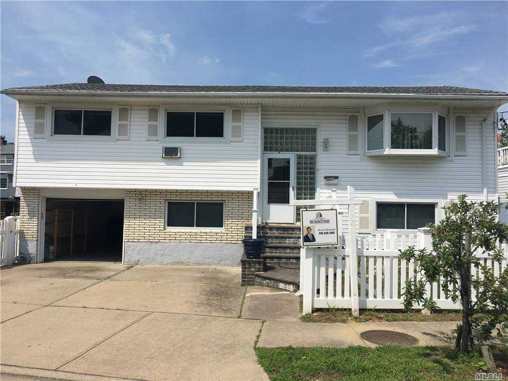 #1 photo, 630 S Bayview Avenue, Freeport , NY 11520