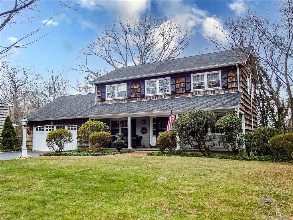 #1 photo, 3 Cliftwood Court, Huntington , NY 11743