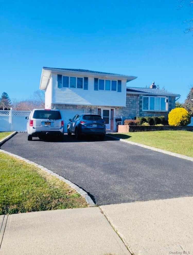 #1 photo, 21 Hayrick Lane, Commack , NY 11725