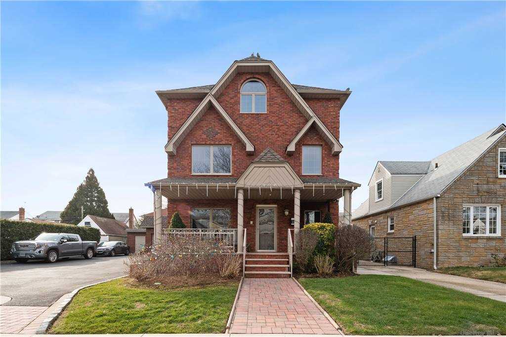 #1 photo, 82-36 247th Street, クイーンズ区 Bellerose , NY 11426