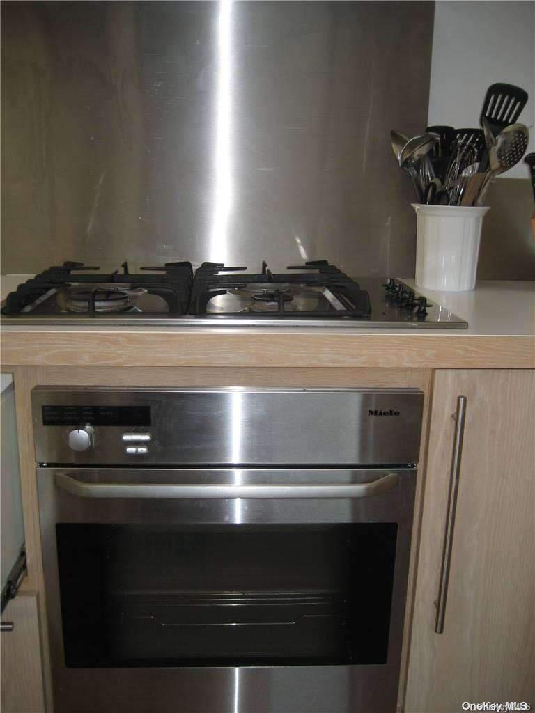 #5 photo, 4 Superior Walk, Ocean Bay Park , NY 11770