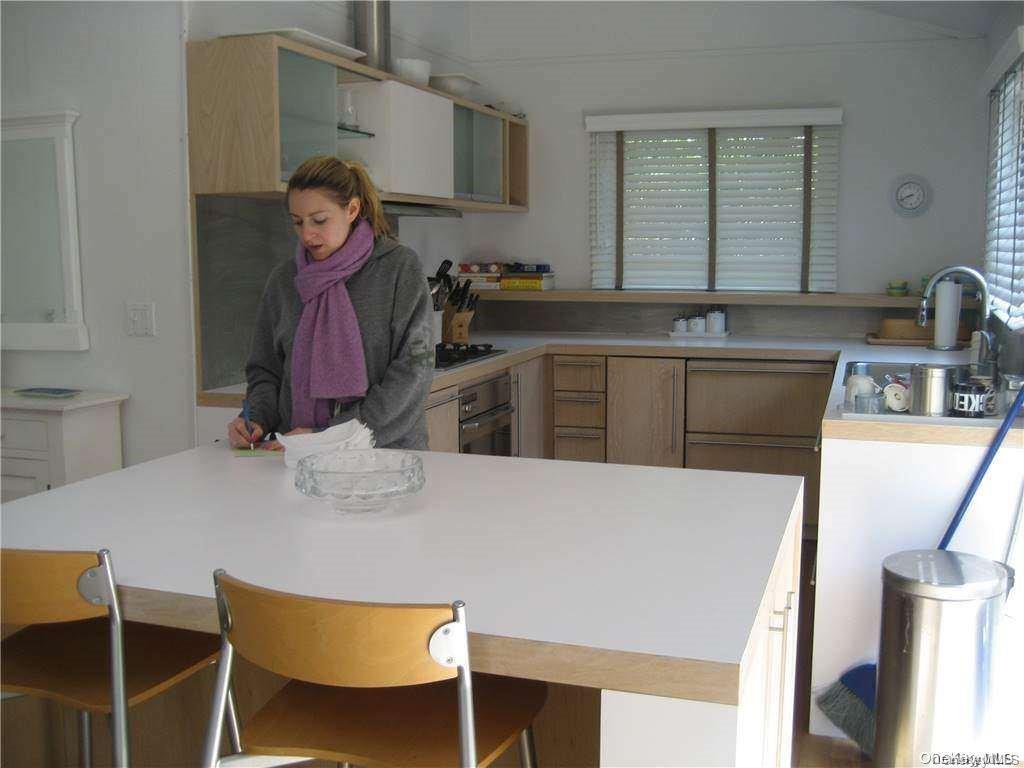 #7 photo, 4 Superior Walk, Ocean Bay Park , NY 11770