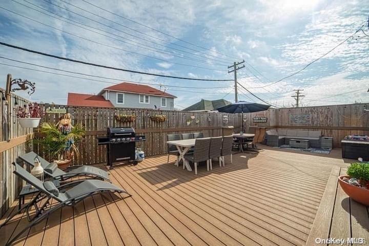 #10 photo, 908 Evergreen Walk, Ocean Beach , NY 11770