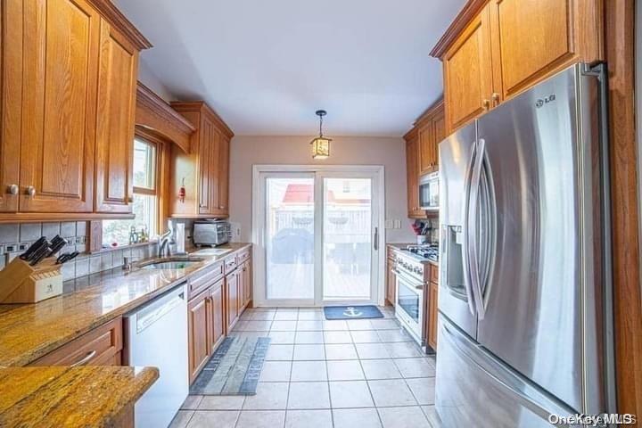 #2 photo, 908 Evergreen Walk, Ocean Beach , NY 11770