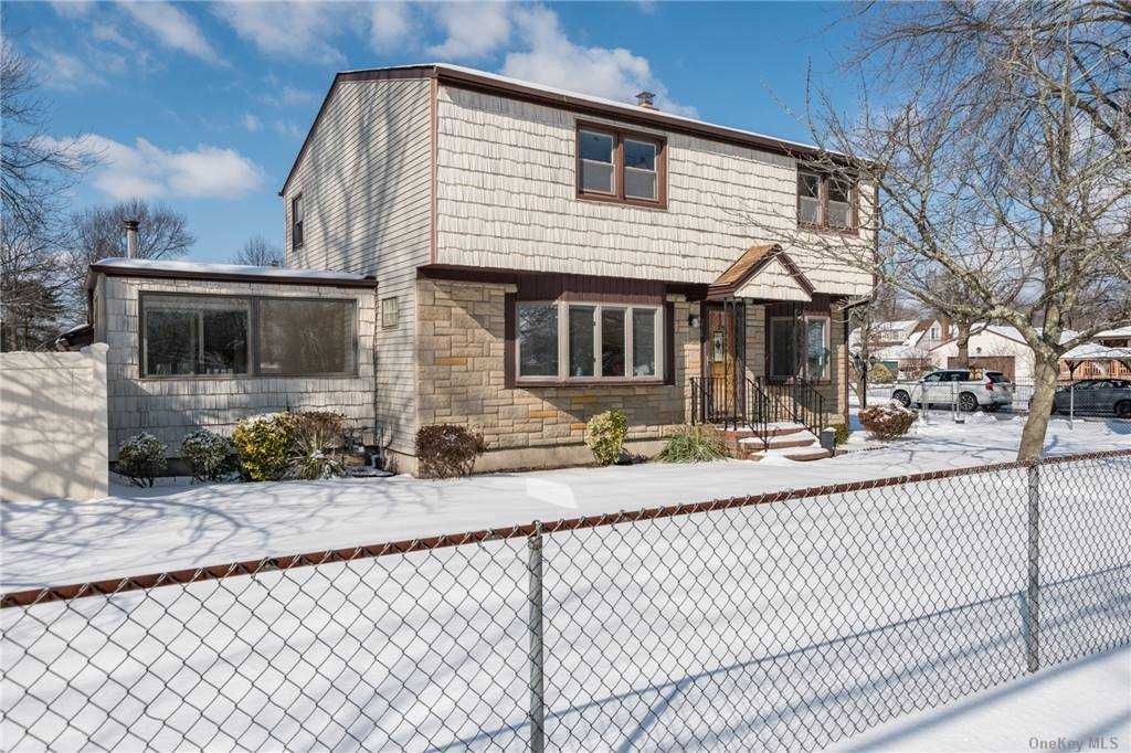 #1 photo, 278 Little East Neck Road, Babylon , NY 11702