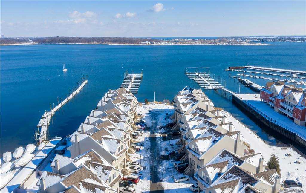 #1 photo, 202 Outlook Avenue, Бронкс ‖ Bronx , NY 10465