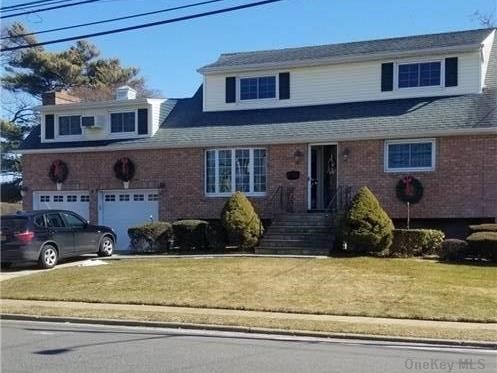 #1 photo, 7 Marilyn Court, सफ़ोक काउंटी West Babylon , NY 11704