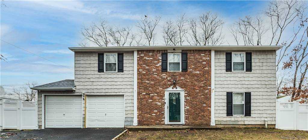 #1 photo, 43 Hewes Street, Port Jefferson Station , NY 11776