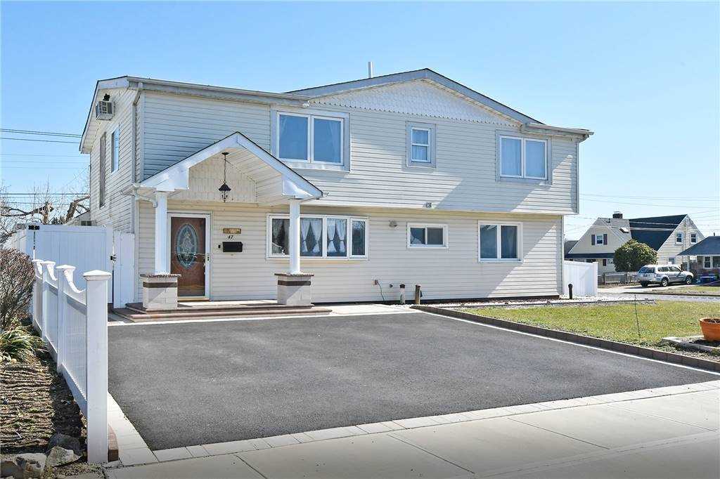 #1 photo, 47 Falcon Lane, Levittown , NY 11756