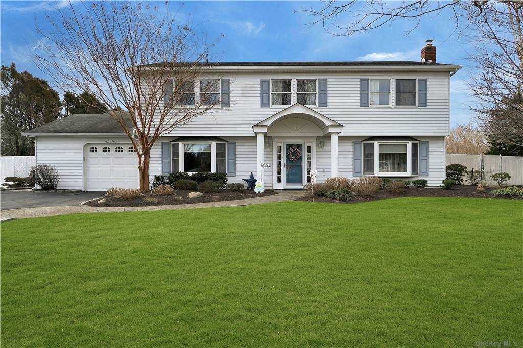 #1 photo, 59 Oleeta Road, सफ़ोक काउंटी Mount Sinai , NY 11766