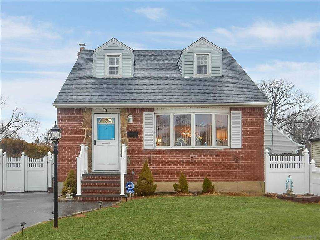 #1 photo, 763 Weber Avenue, West Babylon , NY 11704