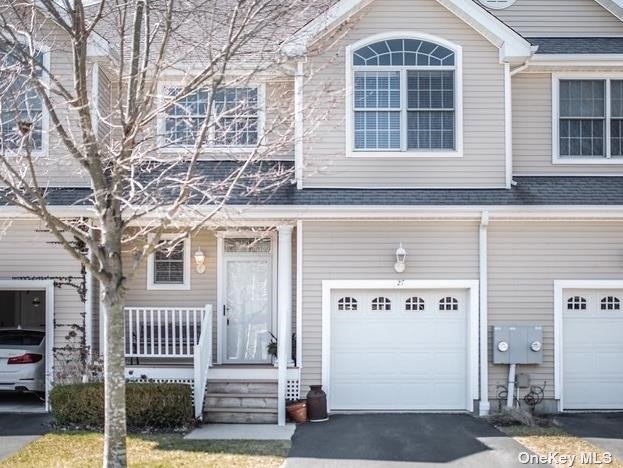 #1 photo, 27 Emilys Way, East Setauket , NY 11733