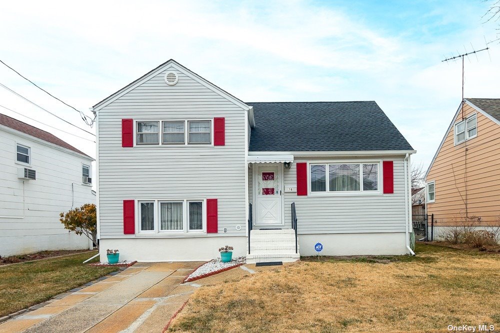 #1 photo, 78 Martha Street, Freeport , NY 11520